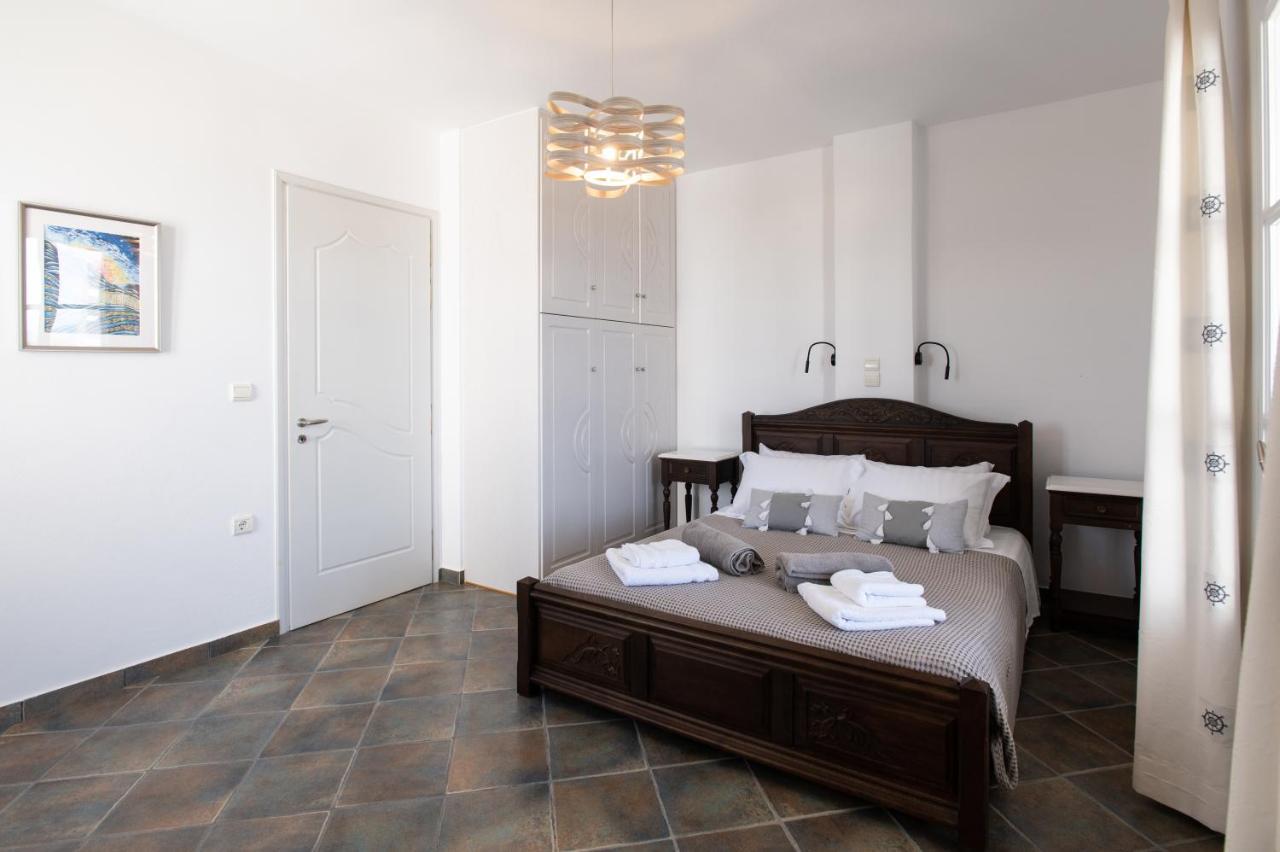 Sea Lilies Suites Pláka Extérieur photo