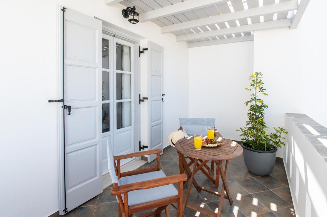 Sea Lilies Suites Pláka Extérieur photo