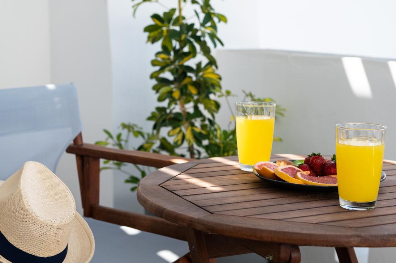 Sea Lilies Suites Pláka Extérieur photo