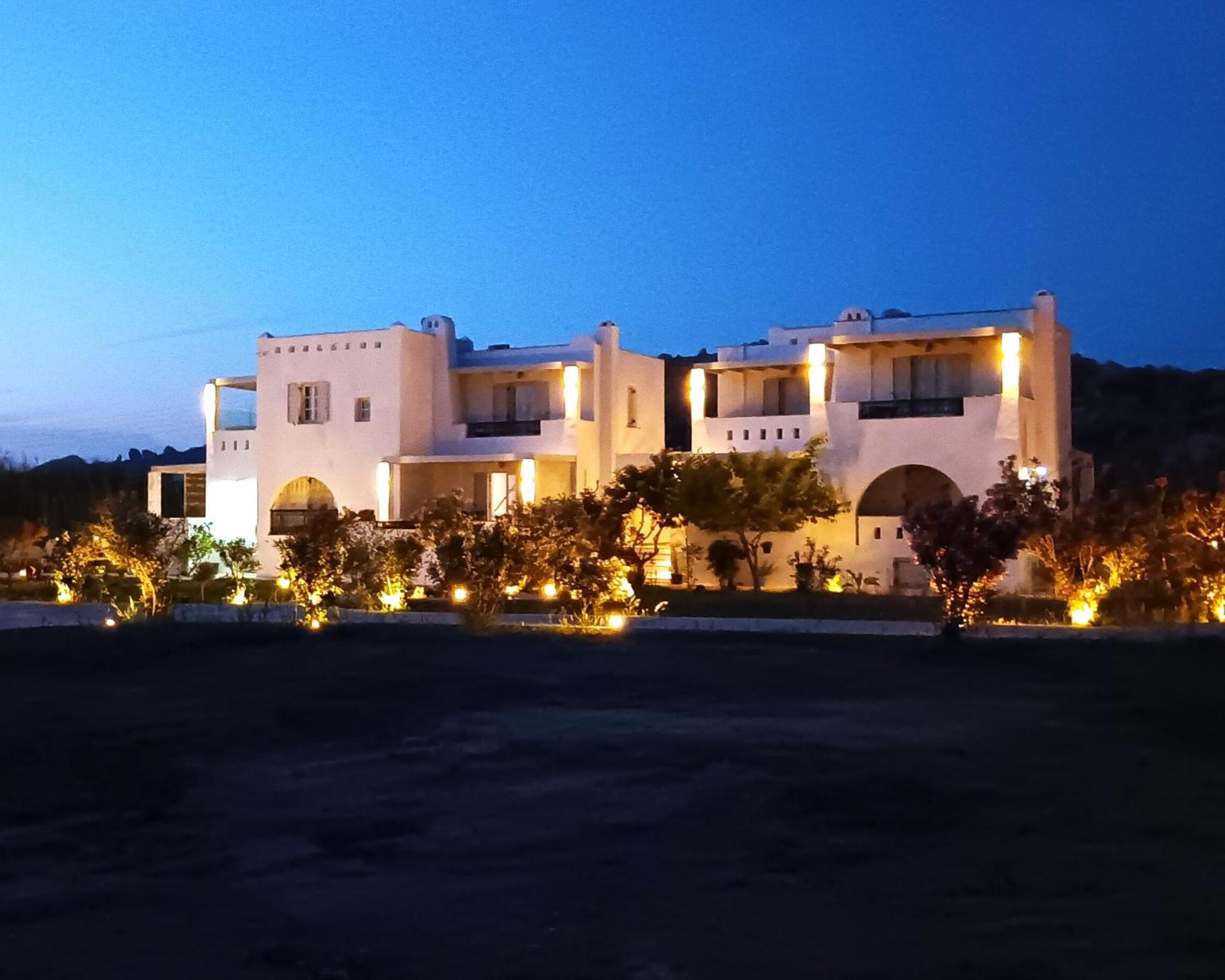 Sea Lilies Suites Pláka Extérieur photo