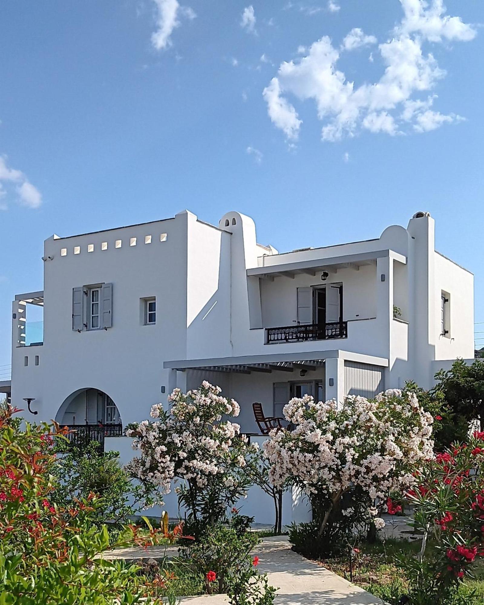 Sea Lilies Suites Pláka Extérieur photo